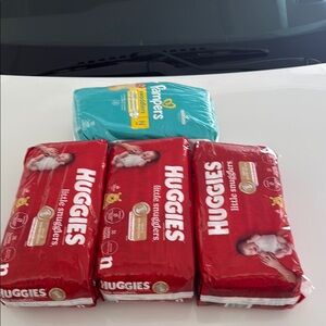 4-Pack Huggies Little Snugglers Diapers